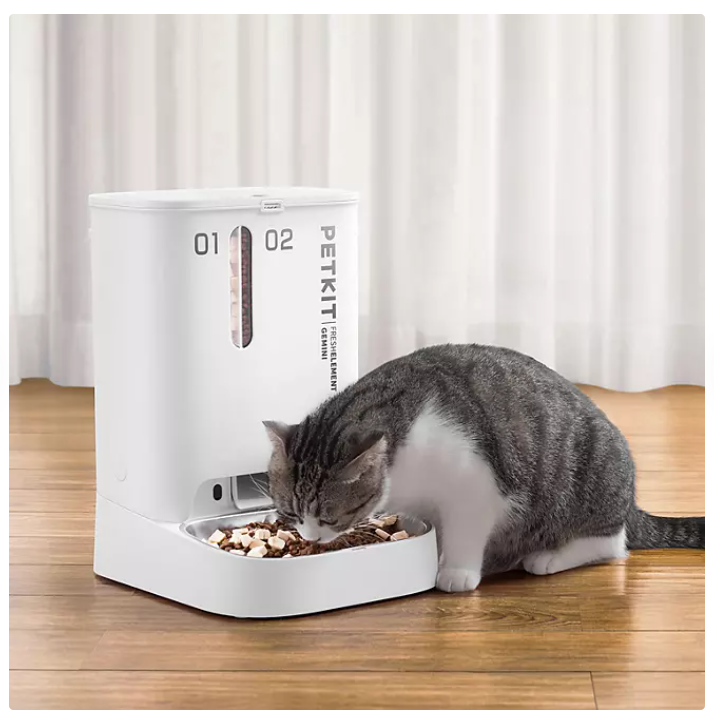 Petkit YumShare Dual-Hopper Smart Pet Food Dispenser with Camera